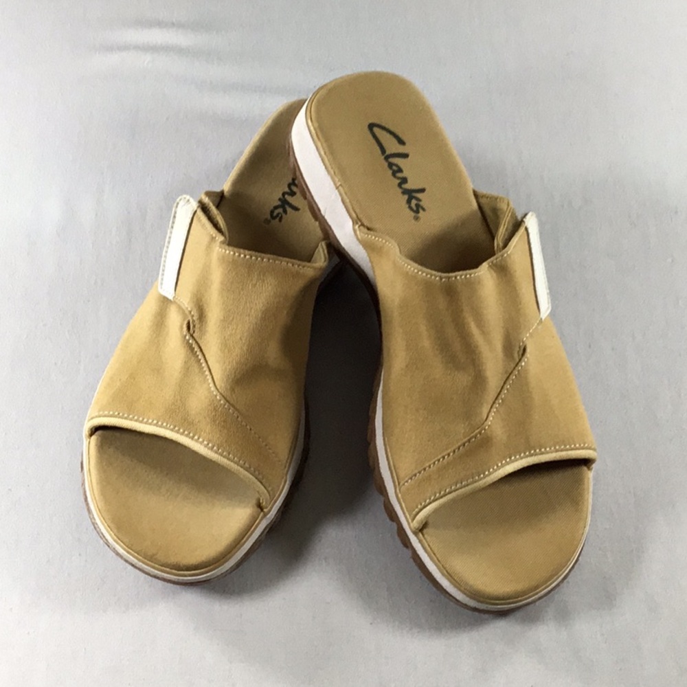 Clarks Summer Essential Tan Canvas Adjustable Slip-On Slides Mule Sandals Size 8